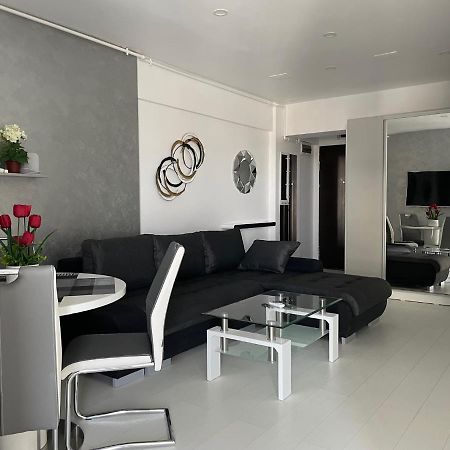 Luxury Westpark 2-Room Apartment Lakeview W5 Bucureşti Ngoại thất bức ảnh