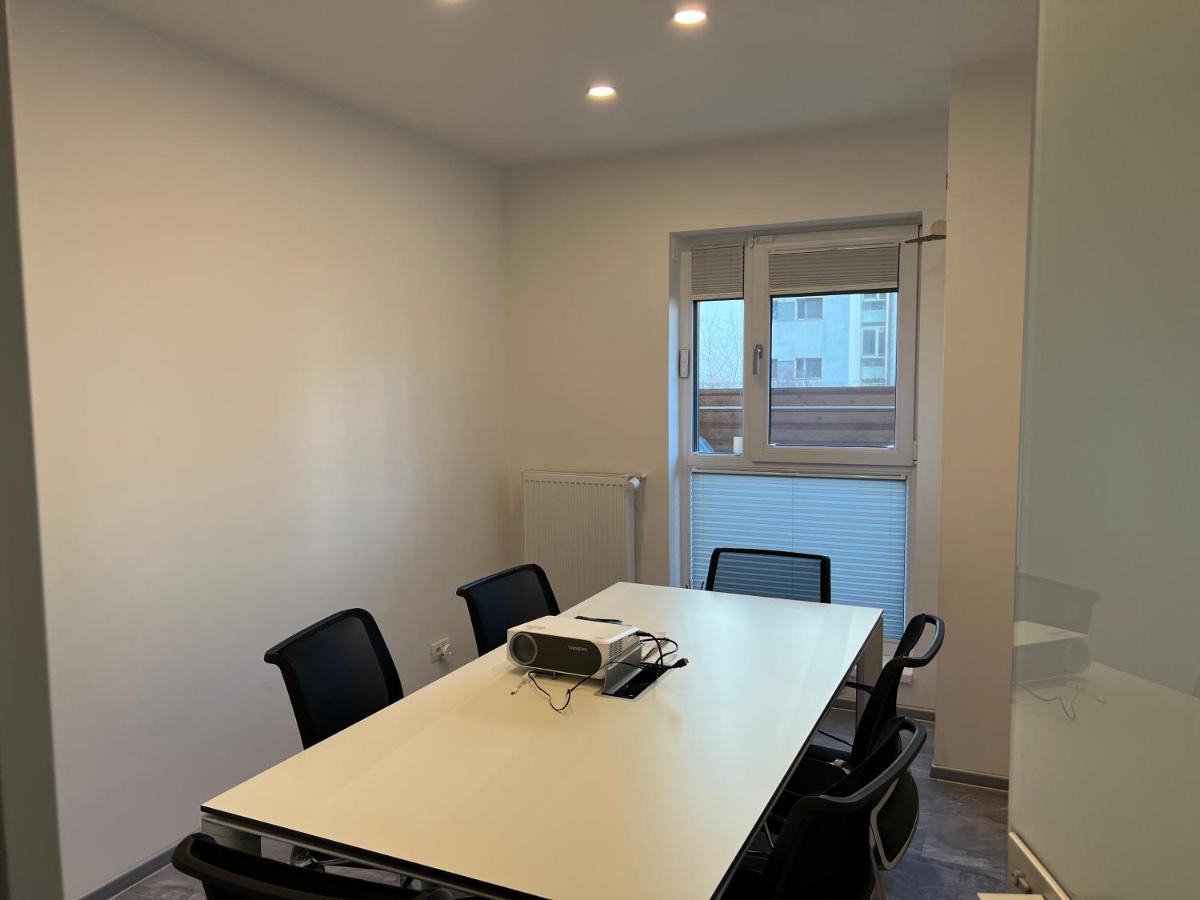 Luxury Westpark 2-Room Apartment Lakeview W5 Bucureşti Ngoại thất bức ảnh