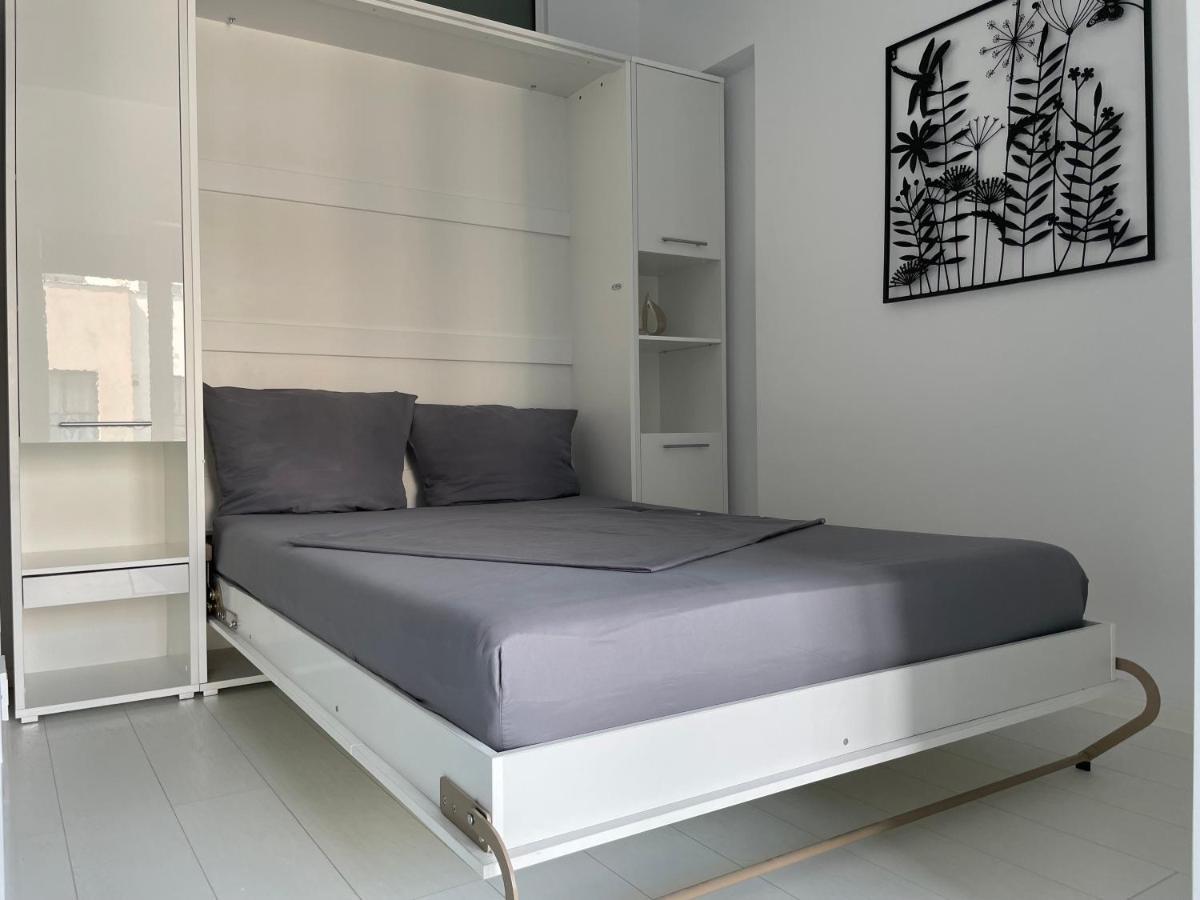 Luxury Westpark 2-Room Apartment Lakeview W5 Bucureşti Ngoại thất bức ảnh